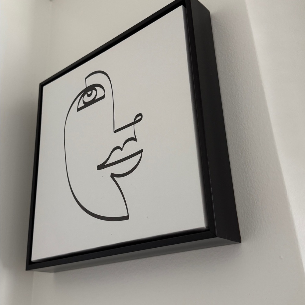Abstract Line Art Wall Decor